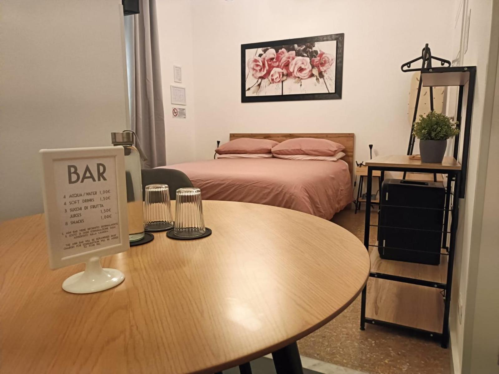 로즈 안티케 바티칸 B&B 로마 외부 사진
